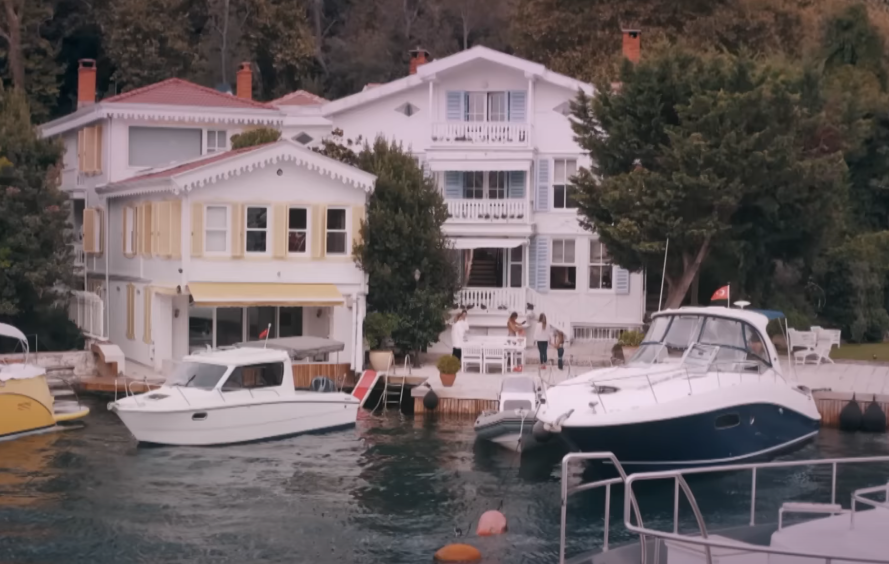 Bir Peri Masalı Yalı