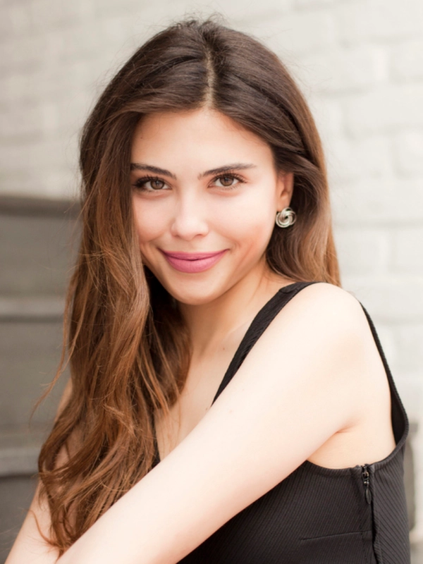 Cennetin Çocukları Dizisi Kıyafetleri  Feride