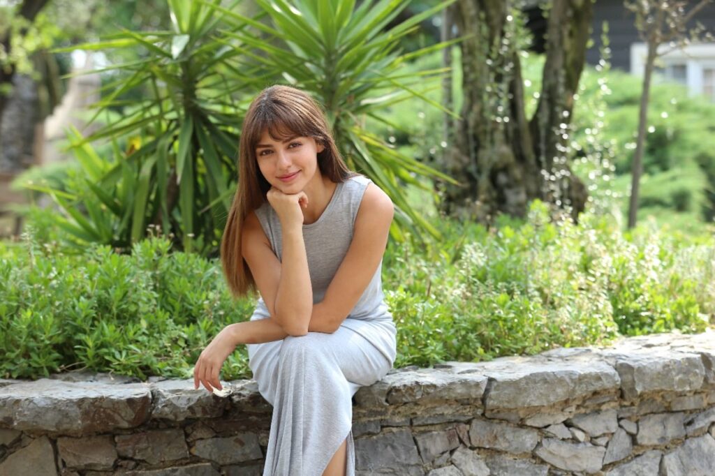 Darmaduman dizisi Ece kimdir?