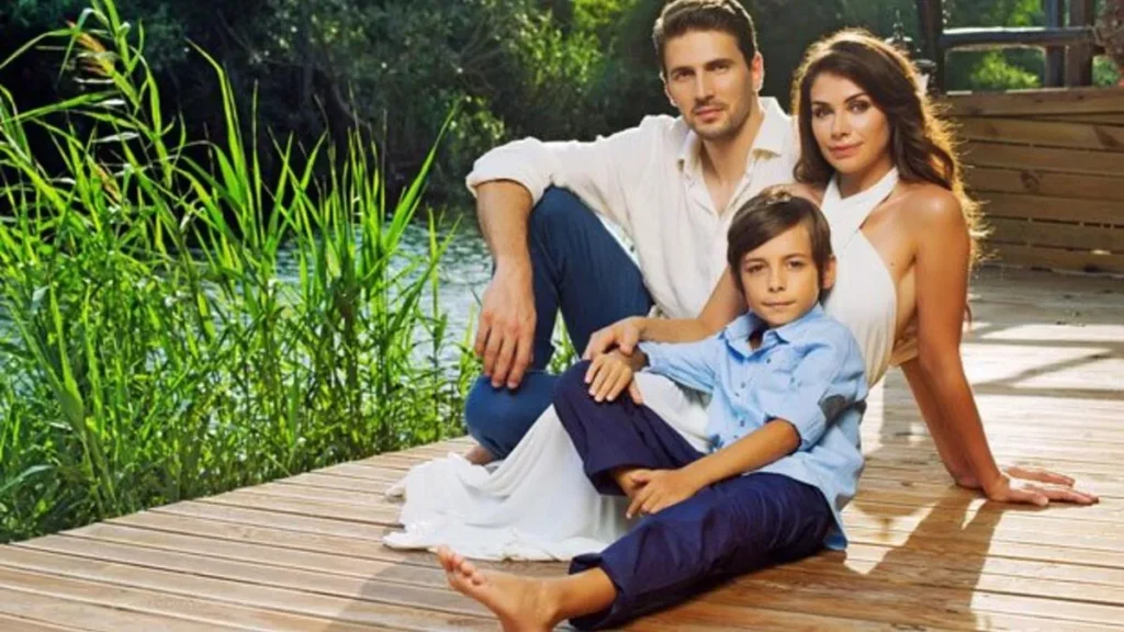 Yasak Elma Selim Avcıoğlu kimdir