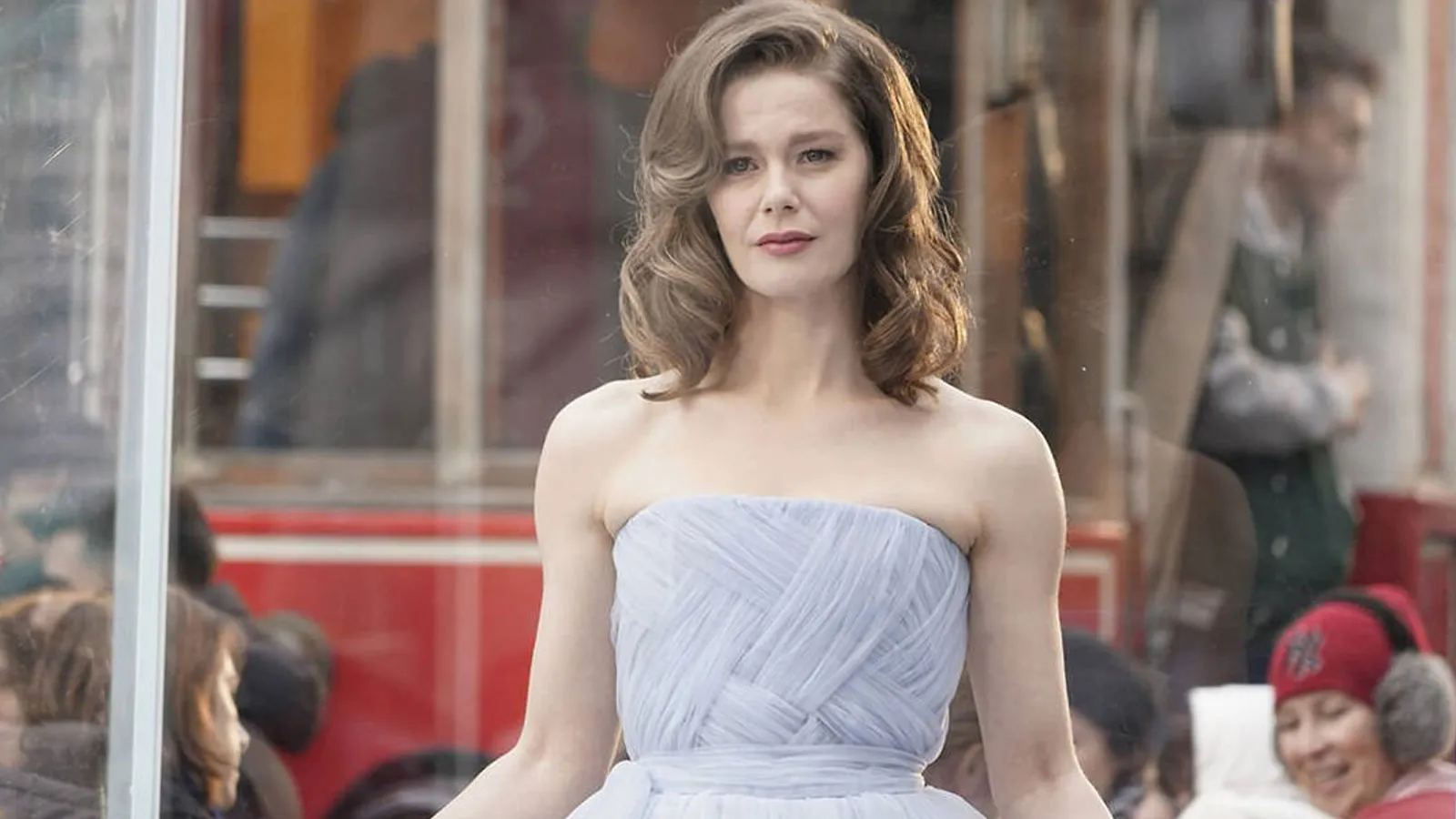 Camdaki Kız 59 Bölüm Kıyafetleri